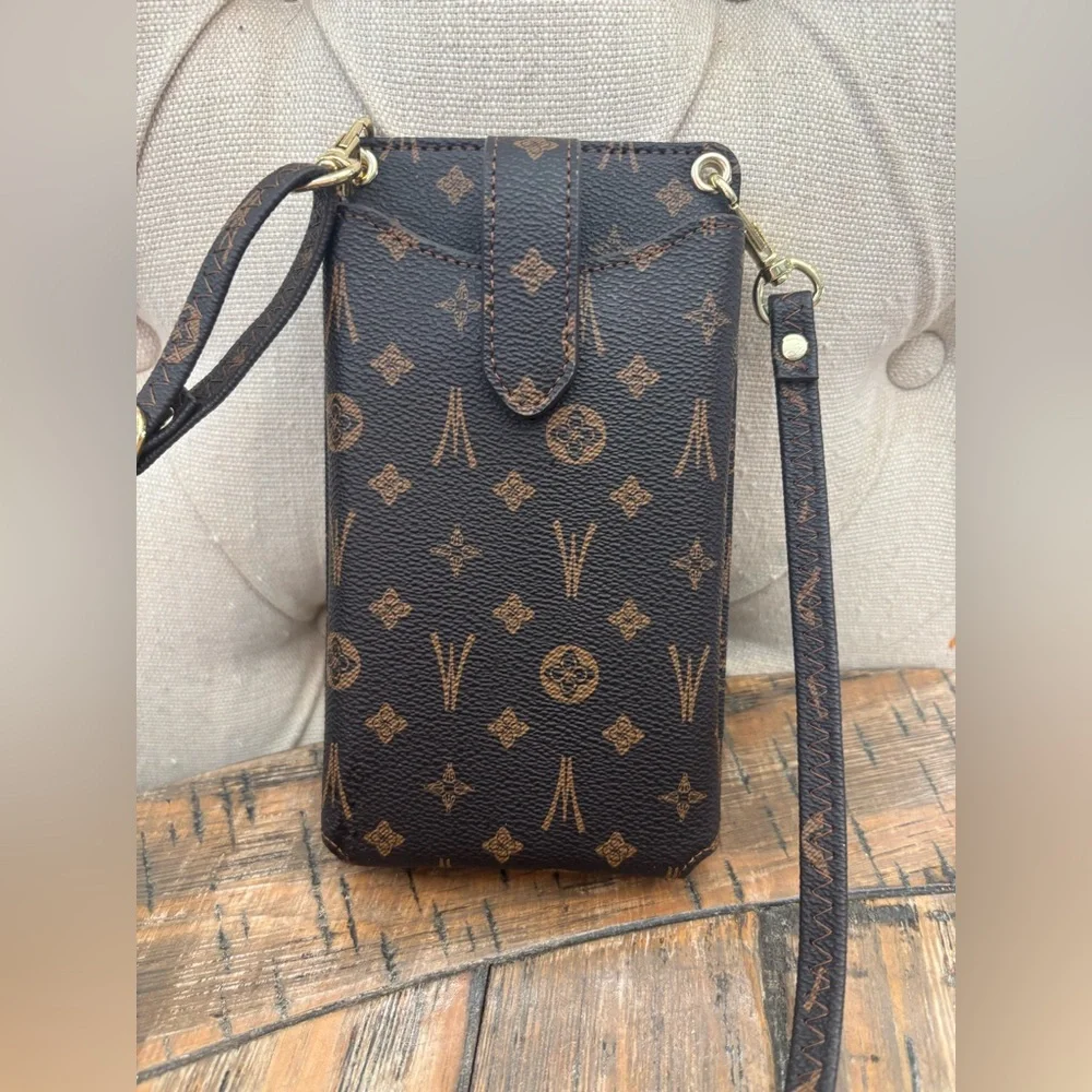 Crossbody Phone Bag - Picture 5 of 9